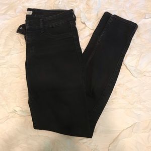Black Hollister Skinny Jeans